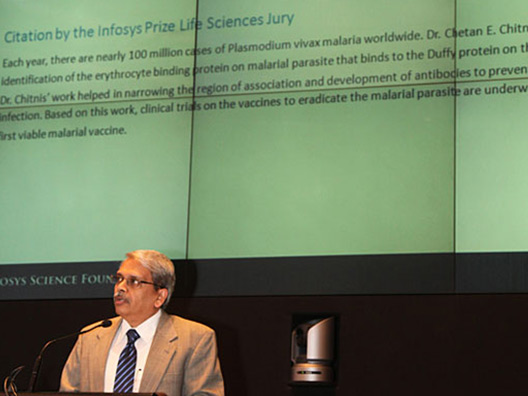 S. Gopalakrishan announces the winner of Infosys Prize 2010 for Life Sciences