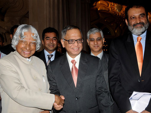 Dr. APJ Abdul Kalam welcomed by Mr. Narayana Murthy, Trustee of the ISF and Mr. Mohandas Pai, President of the ISF