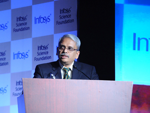 S. Gopalakrishnan, President of the Board of Trustees (2012), Infosys Science Foundation, welcomes the dignitaries on the dais and the gathering