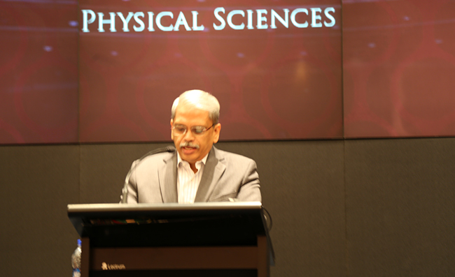 S. Gopalakrishnan announces the winner of the Physical Sciences category