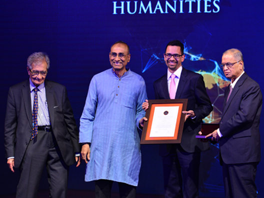 Prize Presentation by Dr. Venkatraman Ramakrishnan to winner Prof. Sunil Amrith with Prof. Amartya Sen and Mr. Narayana Murthy