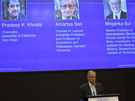 Mr. Narayana Murthy, Trustee, ISF, introduces the esteemed panel of Infosys Prize 2018 Jury Chairs