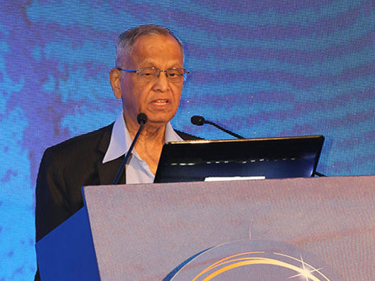 Mr. Narayana Murthy, Trustee - Infosys Science Foundation; Founder - Infosys, introduces the Chief Guest, Prof. Manjul Bhargava