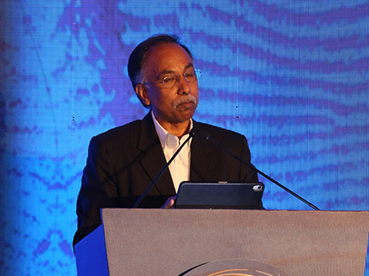 Mr. S. D. Shibulal, Trustee - Infosys Sciences Foundation; Co-Founder, Infosys, delivers the vote of thanks